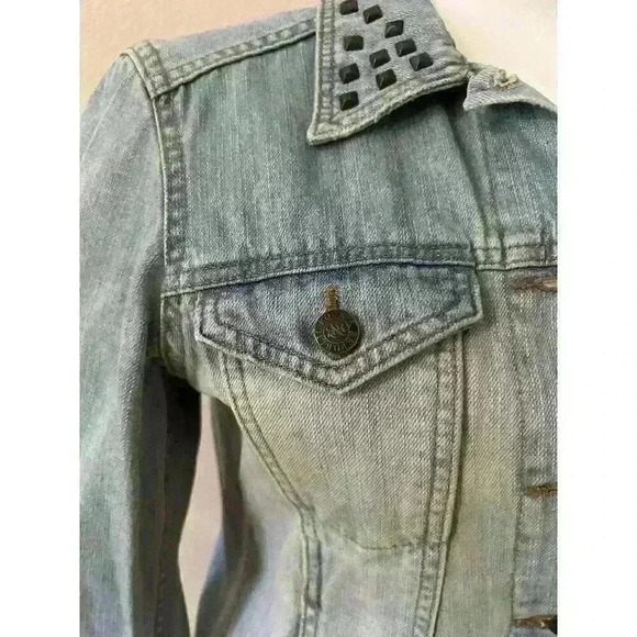 Rock & Republic Denim HITCHIKER Studded Distressed Jacket Size Small - Picture 2 of 11